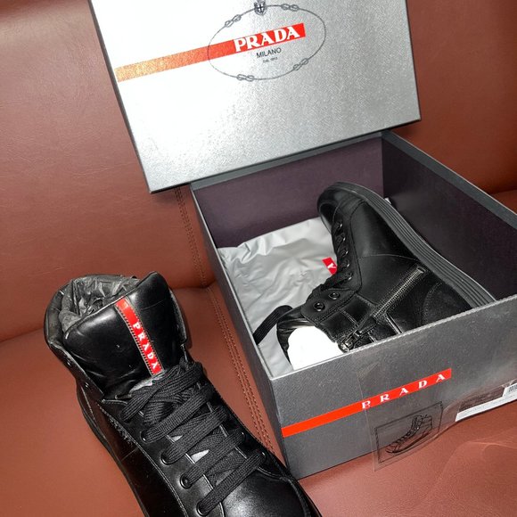 PRADA SNEAKERS - Picture 1 of 1
